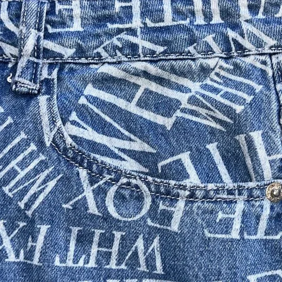 WHITE FOX BOUTIQUE ALL OVER SPELLOUT PRINT BAGGY JEANS HIGH WAIST WIDE LEG - L